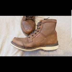 KEEN Eastin leather boots